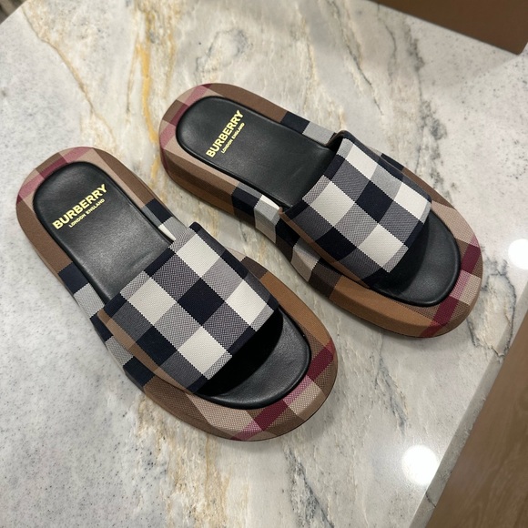 Burberry Sandals - Picture 1 of 5